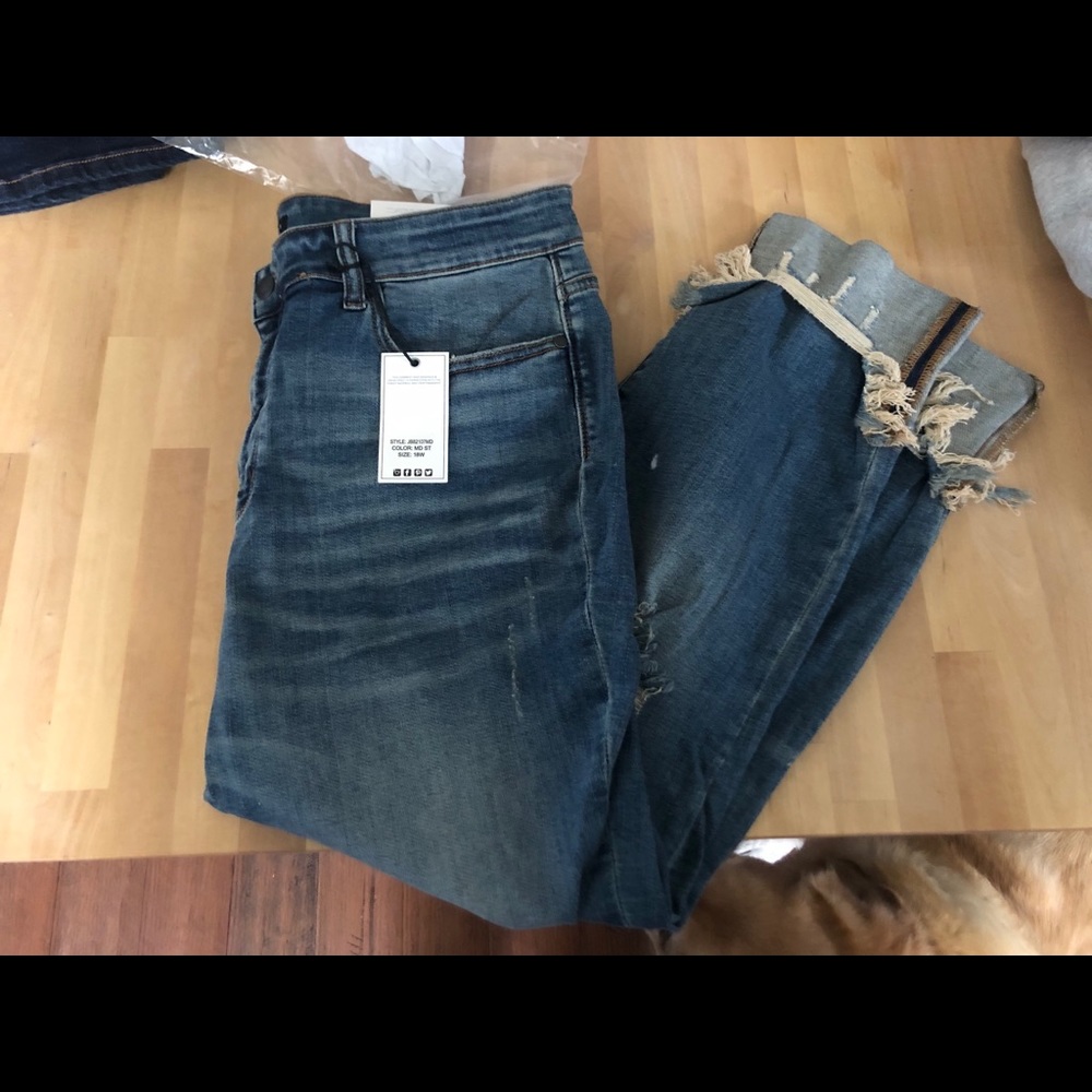 Judy Blue plus 18w Jeans NWT straight fit cuffed